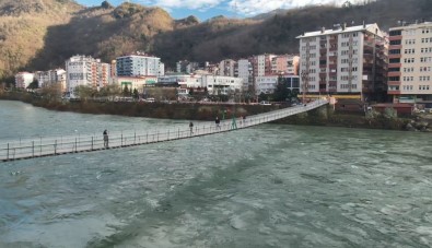 Karadeniz'in En Uzun 2 Asma Köprüsü Çoruh Nehri Üzerinde Bulunuyor