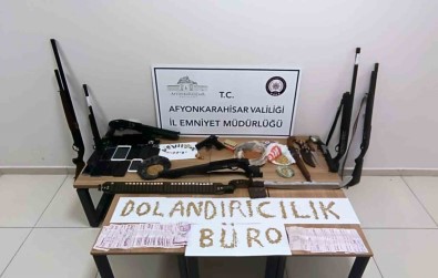 Kadin Profilleri Açip Sahte Altinlarla 1 Milyon 325 Bin TL'lik Vurgun Yaptilar