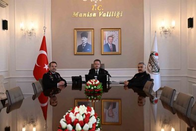 Vali Ünlü Açiklamasi '1 Milyon 389 Bin 192 Adet Narkotik Ilaç Ele Geçirildi'