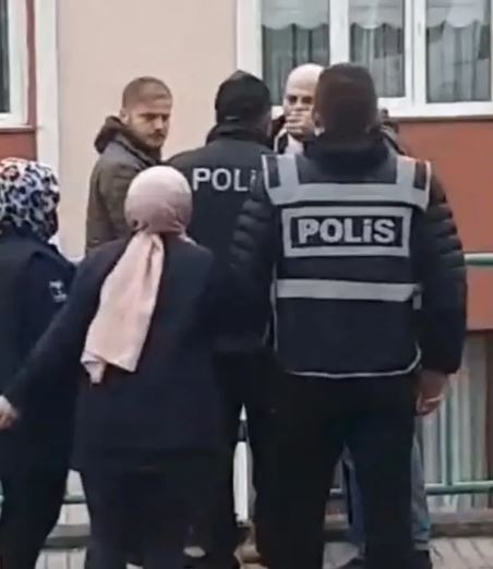 Zonguldak'ta başörtülü kasiyere hakaretler yağdırmıştı: O müdür hakkında karar verildi!