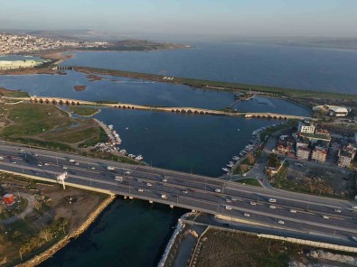 450 Yillik Kanuni Sultan Süleyman Köprüsü'nün Restorasyonuna Devam Ediliyor