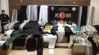 Zeytinburnu'nda Deri Imalathanesine Baskin Açiklamasi Binlerce Kaçak Yilan Ve Deve Kusu Derileri Ele Geçirildi