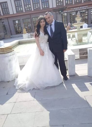 Feci kazada hayatını kaybeden 5 kişi toprağa verildi