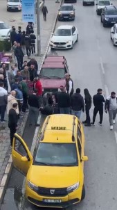 Izmir'de Trafikteki Laf Dalasinda 2 Kisiyi Silahla Yaralayan Zanli Tutuklandi