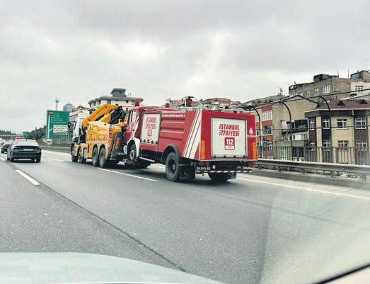 İBB hizmet araçları tel tel dökülüyor