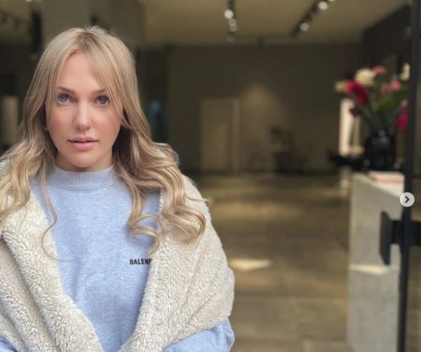 Meryem Uzerli'nin şaşırtan yeni imajı!