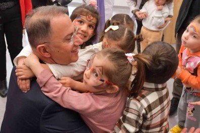 Beylikdüzü'nde 5 Yeni Kres Ve 2 Anne - Çocuk Merkezi Hizmete Açildi