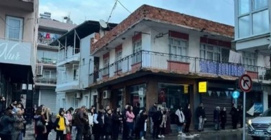 İzmir'de iki saatlik grev bilançosu: Yollarda trafik, duraklarda kuyruk!