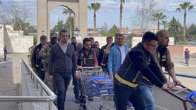 'Mahzen-3' Operasyonunda Yakalanan 52 Süpheliden 39'U Tutuklandi