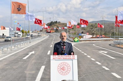 Bakan Uraloğlu hizmette sınır tanımıyor! Çanakkale'de ulaşım kolaylaşıyor