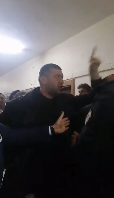 Nerede CHP orada hile! İlçede mühürsüz oy iddiası