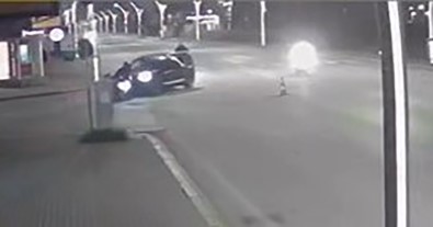 15 Yasindaki Motosiklet Sürücüsünün Öldügü Kaza Kamerada