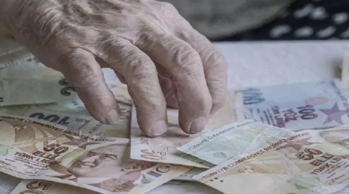 Milyonlarca emeklinin gözü bu haberde! Bayram ikramiyeleri ne zaman yatacak? İşte ödeme takvimi...