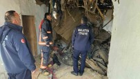 Malatya'da Agil Çöktü, Göçük Altinda Kalan 6 Büyükbas Hayvani Itfaiye Kurtardi
