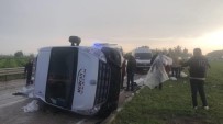 Yolcu Minibüsü Devrildi Açiklamasi 5 Kisi Yaralandi