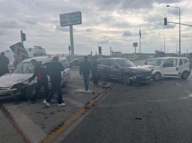 Çorum'da Zincirleme Kaza Açiklamasi 5 Yarali