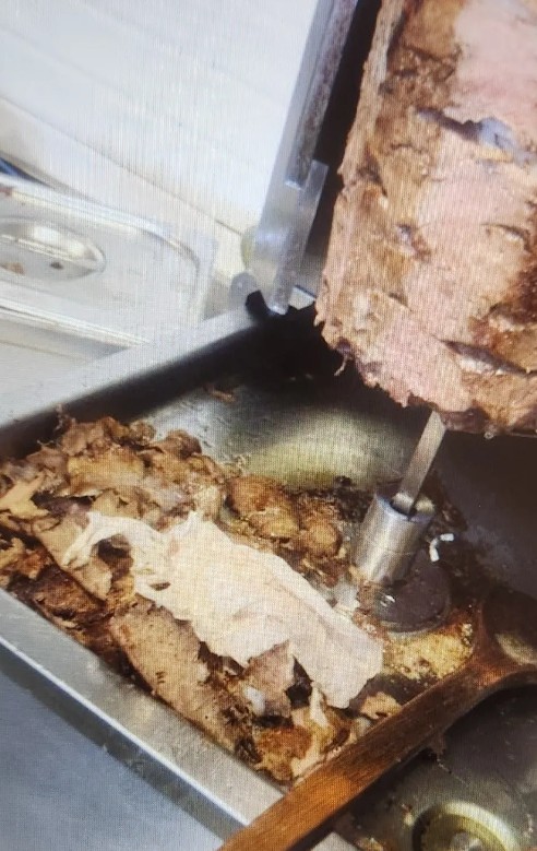 Dünyaya döner ihraç eden firmada skandal! Peçete, kemik ve yabancı madde: Soruşturma başlatıldı