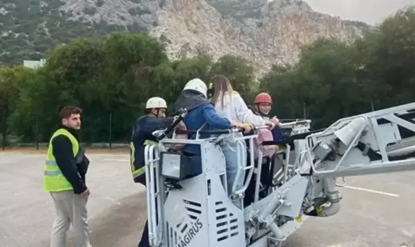 Antalya'da teleferik faciası: Ölü ve yaralılar var! Bakan Yerlikaya açıkladı: 98 kişi tahliye edildi