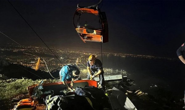 Antalya'da teleferik faciası: Ölü ve yaralılar var! Bakan Yerlikaya açıkladı: 98 kişi tahliye edildi