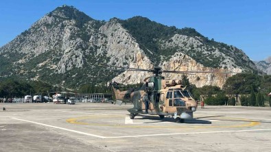 Konya'dan Havalanan AS-532 Couger Tipi Helikopter, Tahliye Çalismalarina Devam Ediyor