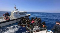 Yunanistan Can Sallarinda 42 Düzensiz Göçmeni Ölüme Terk Etti
