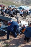 Yüksekova'da Otomobil Devrildi Açiklamasi 9 Yarali Haberi