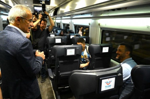 Bayram tatili trafiği: Bayramda otoyollardan 11,2 milyon araç geçti!