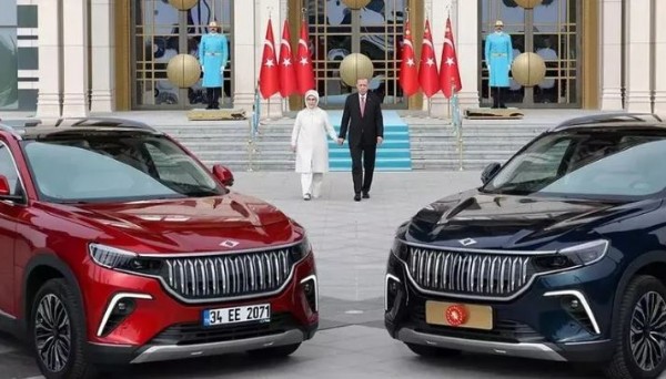 İsviçre'nin Blick gazetesinden Togg'a övgü dolu sözler! Başkan Erdoğan'ın desteğine dikkat çektiler