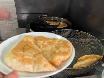 Bayramda Çi Börek Isletmeleri Doldu Tasti, Satislar 5 Kat Artti