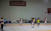 Salon Futbolu Bölgesel Lig Müsabakalari Nevsehir'de Basladi Haberi