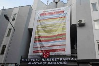 Alanya Belediyesi'nin Borç Bakiyesi Afisine MHP'den Alacak Kalemli Afisle Cevap Haberi