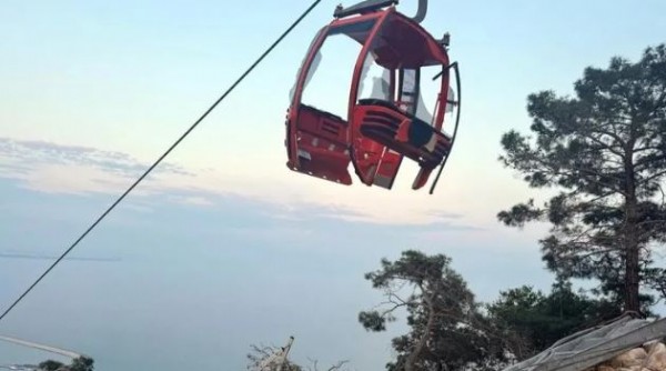 Teleferik faciası sonrası uzmanlar CHP'nin ihmaline dikkat çekti: 'Noksanlık olmasaydı bu olay yaşanmayacaktı'' | Lunaparklar da denetlensin