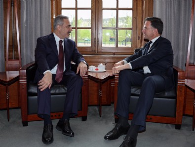 Bakan Fidan, Hollanda Başbakanı Mark Rutte ile görüştü