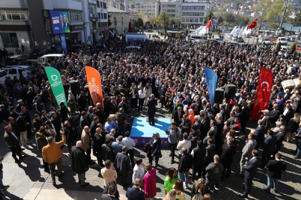 Başkan Güler mazbatasını aldı! 'Kaybeden yok, Ordu kazandı!'