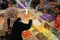 Konya'da Ramazan Bayrami'na Sayili Günler Kala Alisveris Telasi Basladi Haberi