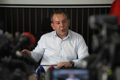 Tanju Özcan Açiklamasi 'Bolular Ülke Yönetimi Sayin Erdogan'a, Bolu'nun Yönetimini Tanju Özcan'a Teslim Etti'