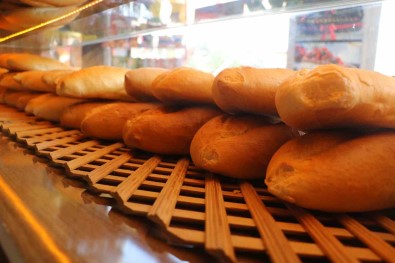 Sivas'ta Ekmek Savaslari, Fiyat 2 TL'ye Düstü