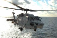 Japonya'da 2 Askeri Helikopter Düstü Açiklamasi 1 Ölü, 7 Kayip