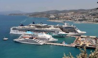 Kusadasi'nda Kruvaziyer Bereketi Yasaniyor
