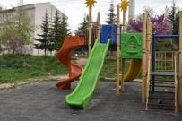 Belediyeden Park Ve Oyun Alanlarinin Temiz Kullanilmasina Dair Uyari Haberi