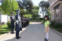 Il Jandarma Komutani Küçük Ada'yi Tören Mangasi Karsiladi Haberi
