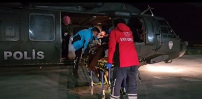 Kalp Krizi Geçiren Hasta Için Sikorsky Helikopter Havalandi