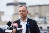 Polonya Cumhurbaskani Duda Açiklamasi 'Ülkemize Nükleer Silah Yerlestirilmesine Haziriz' Haberi