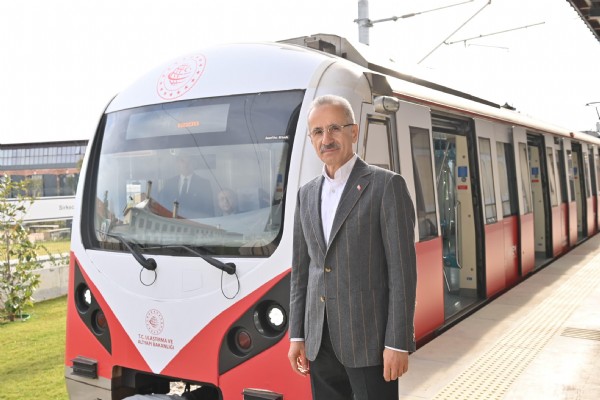 Bakan Uraloğlu'ndan 23 Nisan hediyesi! 'Ücretsiz olacak'