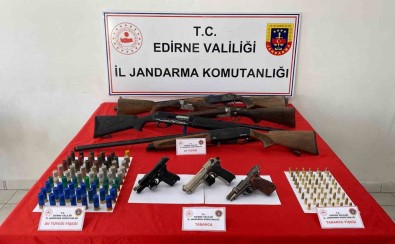 Edirne'de Ruhsatsiz Tabancalar Ve Tüfekler Ele Geçirildi Açiklamasi 2 Gözalti