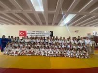 Judocular Kusak Atladi