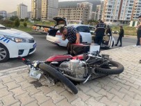 Motosiklet Ile Otomobil Çarpisti Açiklamasi 1 Ölü Haberi