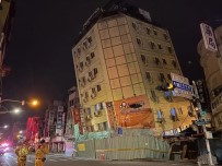Tayvan'daki Depremde Bina Yan Yatti Haberi