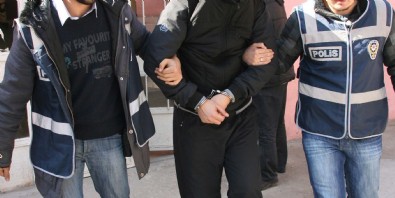 Türkiye'ye girmeye çalışan terörist sınırda yakalandı