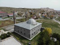 'Ulu Camii'de Ermeniler 285 Türk'ü Diri Diri Yakti' Haberi